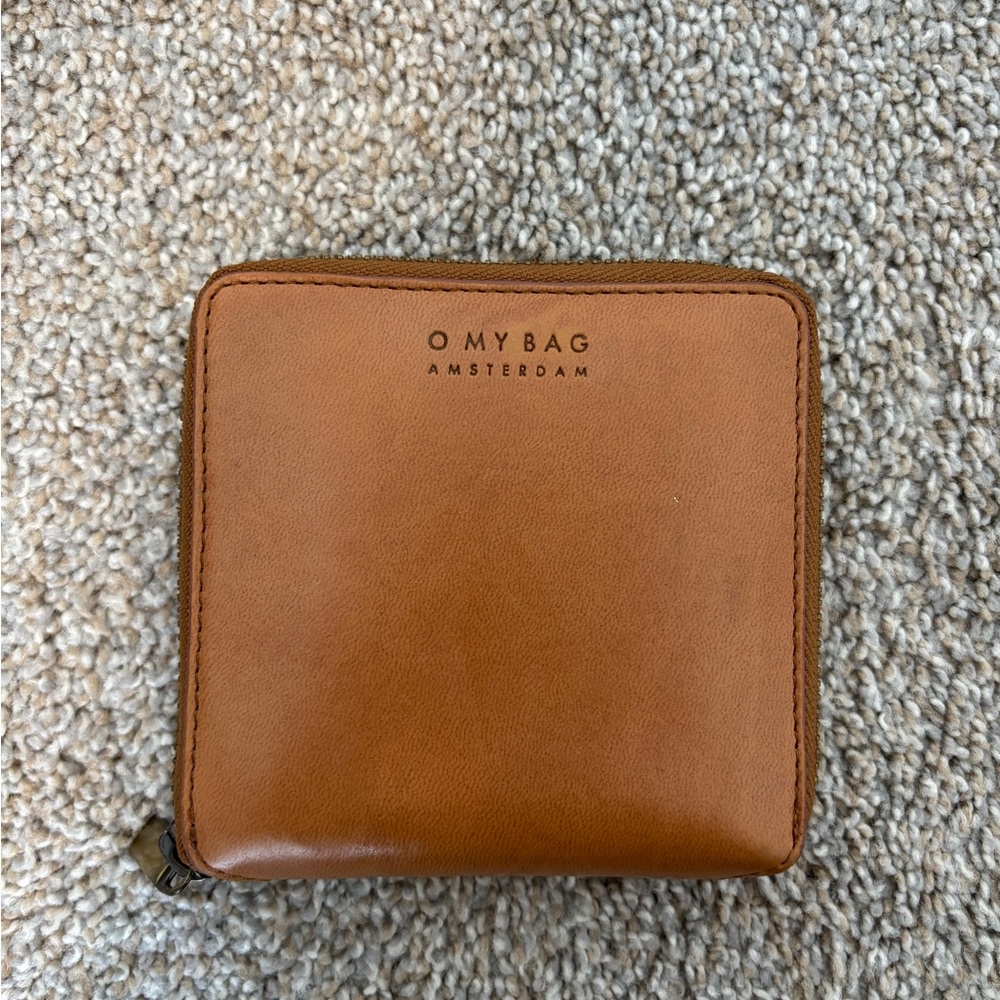 O My Bag Square Tan Apple Leather Vegan Wallet